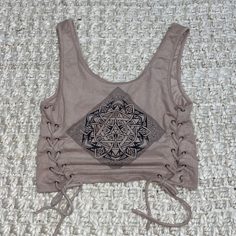 Kendall & Kylie Small beige crop top